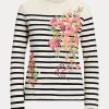 Crem / bleumarin pentru femei Ralph Lauren Floral & Tricouri cu mânecă lungă din jerseu în dungi Crem / bleumarin pentru femei Ralph Lauren Floral & Tricouri cu mânecă lungă din jerseu în dungi