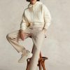 Pantaloni din jerseu matlasați cu cablu pentru femei, bej, cu logo Ralph Lauren Pantaloni din jerseu matlasați cu cablu pentru femei, bej, cu logo Ralph Lauren