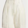 Pantaloni scurți albi Ralph Lauren Tracy din mătase plisată Shantung Pantaloni scurți albi Ralph Lauren Tracy din mătase plisată Shantung