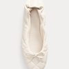 Pantofi de balet din piele de miel matlasată Ralph Lauren de damă crem Pantofi de balet din piele de miel matlasată Ralph Lauren de damă crem