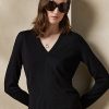 Pulovere negre Ralph Lauren de lână, cu mânecă lungă, cu decolteu în V