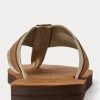 Slapi maro pentru bărbați Ralph Lauren, din piele de căprioară, cu ornamente grosgrain Slapi maro pentru bărbați Ralph Lauren, din piele de căprioară, cu ornamente grosgrain