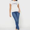 Tricouri albe Ralph Lauren cu decolteu rotund pentru femei Tricouri albe Ralph Lauren cu decolteu rotund pentru femei