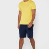 Tricouri galbene pentru bărbați, Ralph Lauren, cu logo-ul pieptului, cu gâtul rotund Tricouri galbene pentru bărbați, Ralph Lauren, cu logo-ul pieptului, cu gâtul rotund