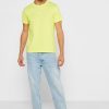 Tricouri galbene pentru bărbați Ralph Lauren Essential cu gât crew Tricouri galbene pentru bărbați Ralph Lauren Essential cu gât crew