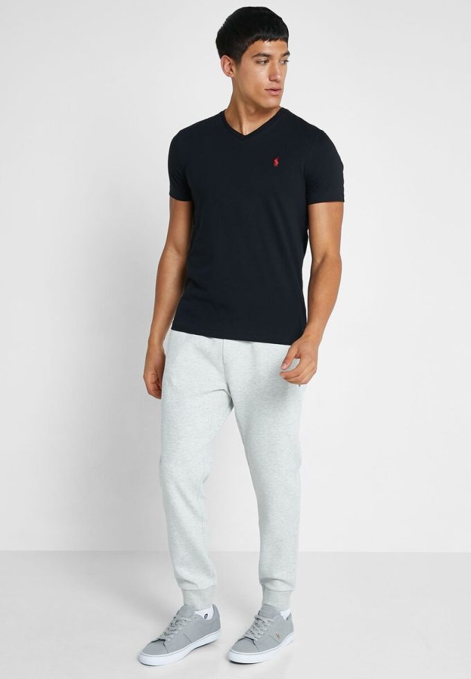 Tricouri negre Ralph Lauren Essential cu decolteu în V pentru bărbați Tricouri negre Ralph Lauren Essential cu decolteu în V pentru bărbați