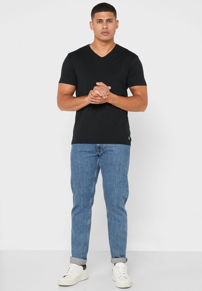 Tricouri negre Ralph Lauren pentru bărbați, pachet de 2 tricouri esențiale cu decolteu în V Tricouri negre Ralph Lauren pentru bărbați, pachet de 2 tricouri esențiale cu decolteu în V