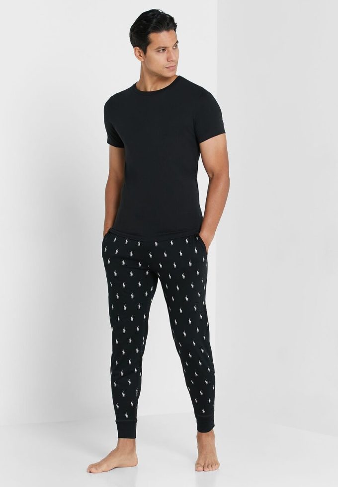 Tricouri negre Ralph Lauren pentru bărbați, pachet de 2 tricouri Essential cu gât turnat Tricouri negre Ralph Lauren pentru bărbați, pachet de 2 tricouri Essential cu gât turnat